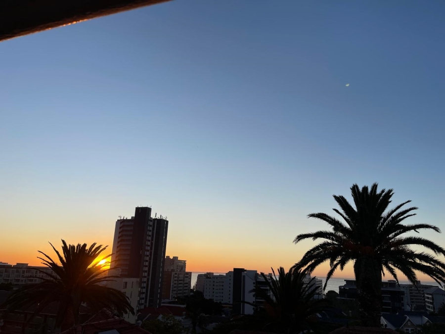 1 Bedroom Property for Sale in Sea Point Western Cape